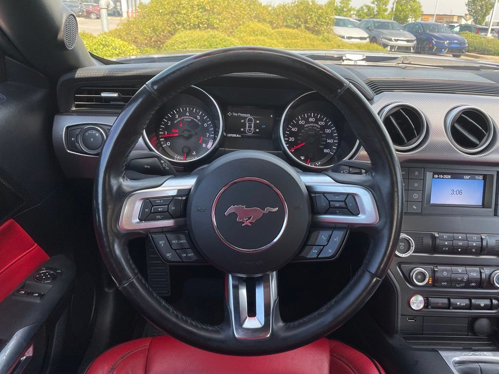 Used 2019 Ford Mustang GT RWD image 13