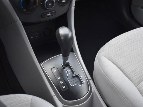 Used 2017 Hyundai Accent SE image 19