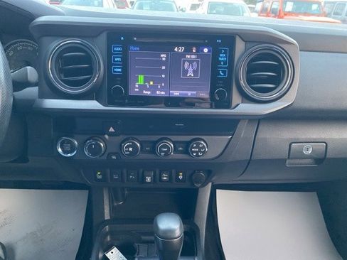 Used 2019 Toyota Tacoma TRD Sport image 30