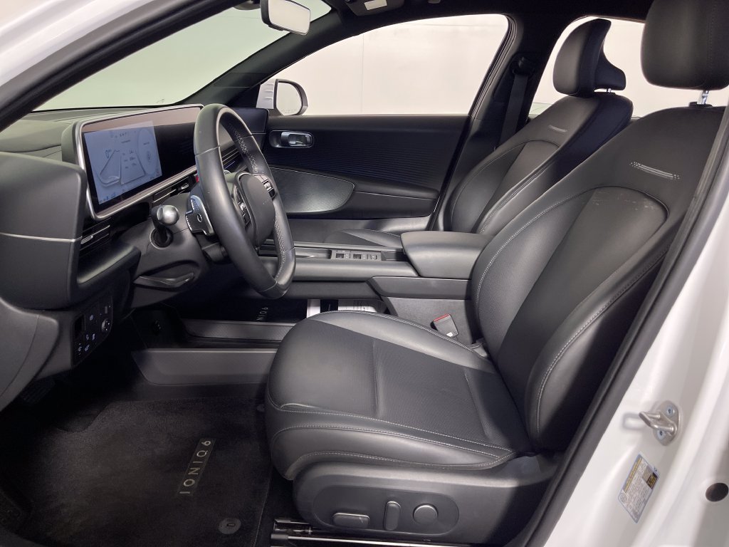 Used 2023 Hyundai Ioniq 6 SEL RWD image 13