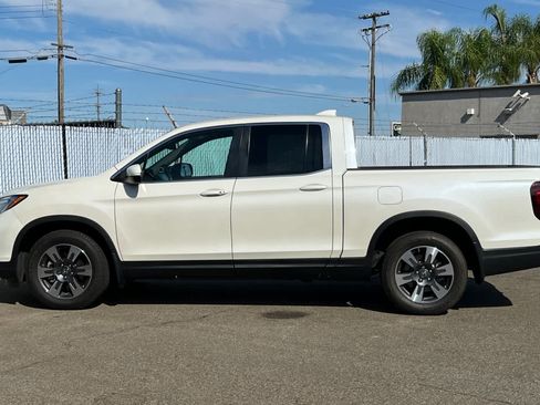 Used 2017 Honda Ridgeline RTL-T image 2