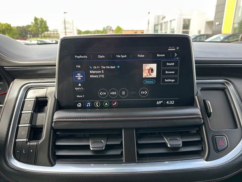 Used 2021 Chevrolet Tahoe RST w/ Luxury Package AWD/4WD image 36