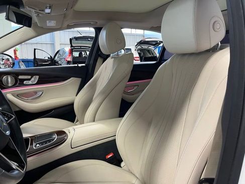 Used 2022 Mercedes-Benz E 350 Sedan image 23