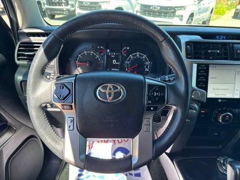 Used 2022 Toyota 4Runner SR5 Premium w/ Moonroof Package AWD/4WD image 16