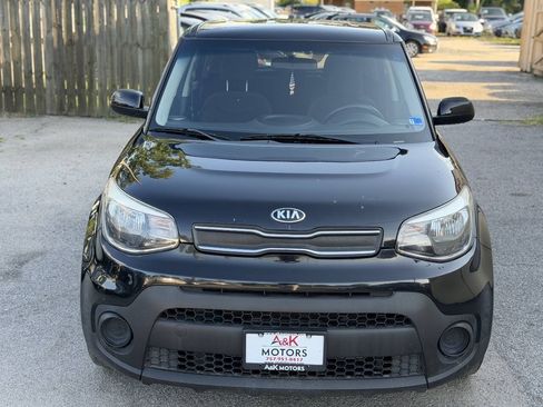 Used 2017 Kia Soul FWD image 4