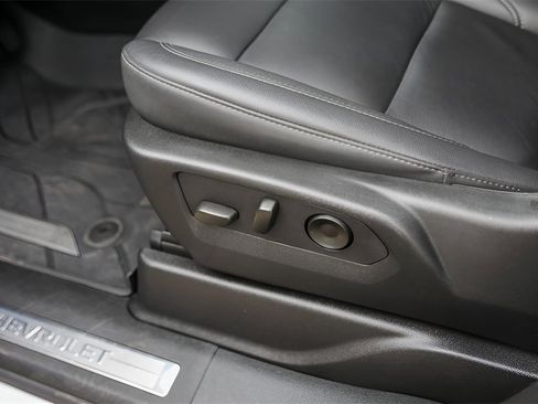 Used 2024 Chevrolet Tahoe Z71 w/ Off-Road Capability Package image 11