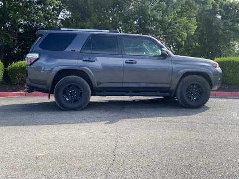 Used 2023 Toyota 4Runner SR5 Premium w/ Moonroof Package RWD image 2