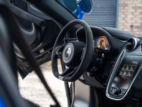 Used 2019 McLaren 600LT RWD image 33