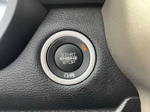 Used 2022 RAM 1500 Laramie RWD image 16
