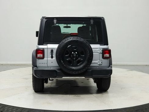 Used 2024 Jeep Wrangler Unlimited Sport AWD/4WD image 7