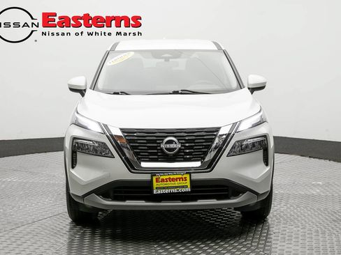 Used 2023 Nissan Rogue SV AWD/4WD image 2