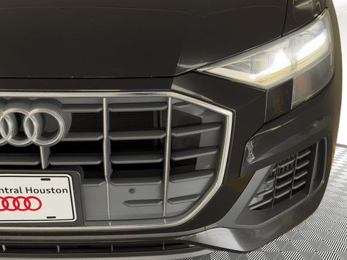 Used 2019 Audi Q8 Premium w/ Convenience Package AWD/4WD image 11