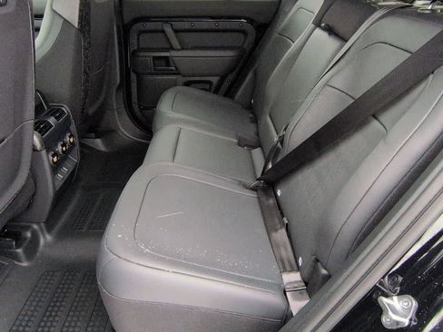 New 2026 Land Rover Defender 110 OCTA image 20