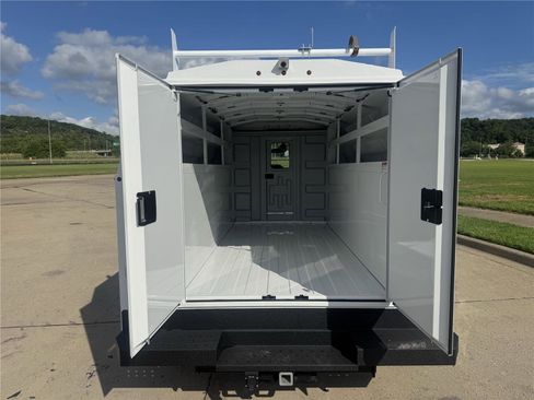New 2026 Ford E-350 and Econoline 350 Super Duty w/ Power Equipment Group RWD image 5