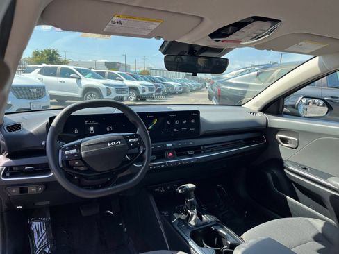 Used 2025 Kia K4 FWD image 34