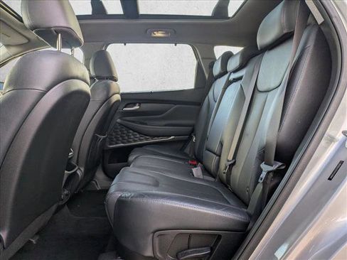 Used 2020 Hyundai Santa Fe SEL image 18