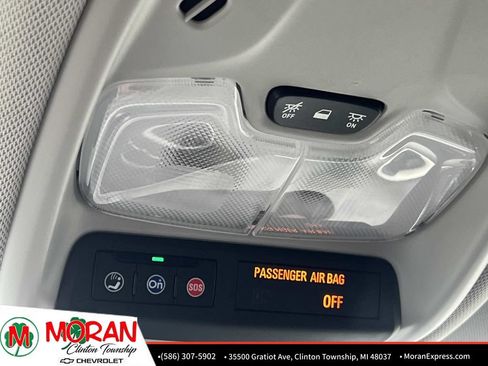 Used 2025 Chevrolet TrailBlazer LT AWD/4WD image 26