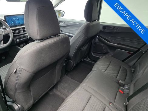 Used 2026 Ford Escape Active w/ Tech Pack #1 FWD image 14