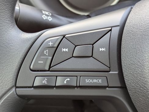 New 2025 Nissan Kicks Play S image 22