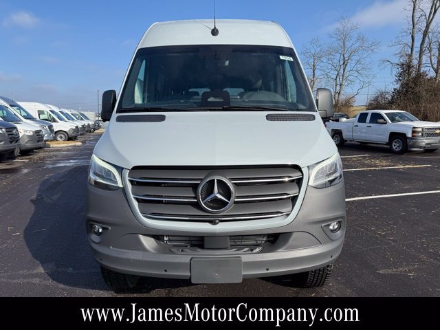 Used 2026 Mercedes-Benz Sprinter 2500 image 2