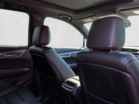 Used 2024 Cadillac XT6 Luxury FWD image 21