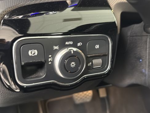 Certified 2022 Mercedes-Benz A 220 4MATIC image 27