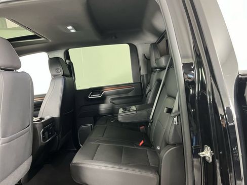 Used 2025 GMC Sierra 3500 Denali w/ Denali Reserve Package image 28