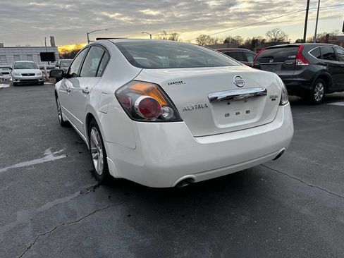 Used 2012 Nissan Altima 3.5 SR image 4