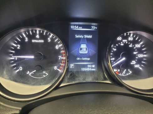 Used 2017 Nissan Rogue SV w/ SV Premium Package AWD/4WD image 23