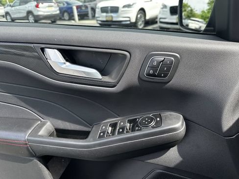 Certified 2023 Ford Escape ST-Line Select w/ Tech Pack #2 AWD/4WD image 32