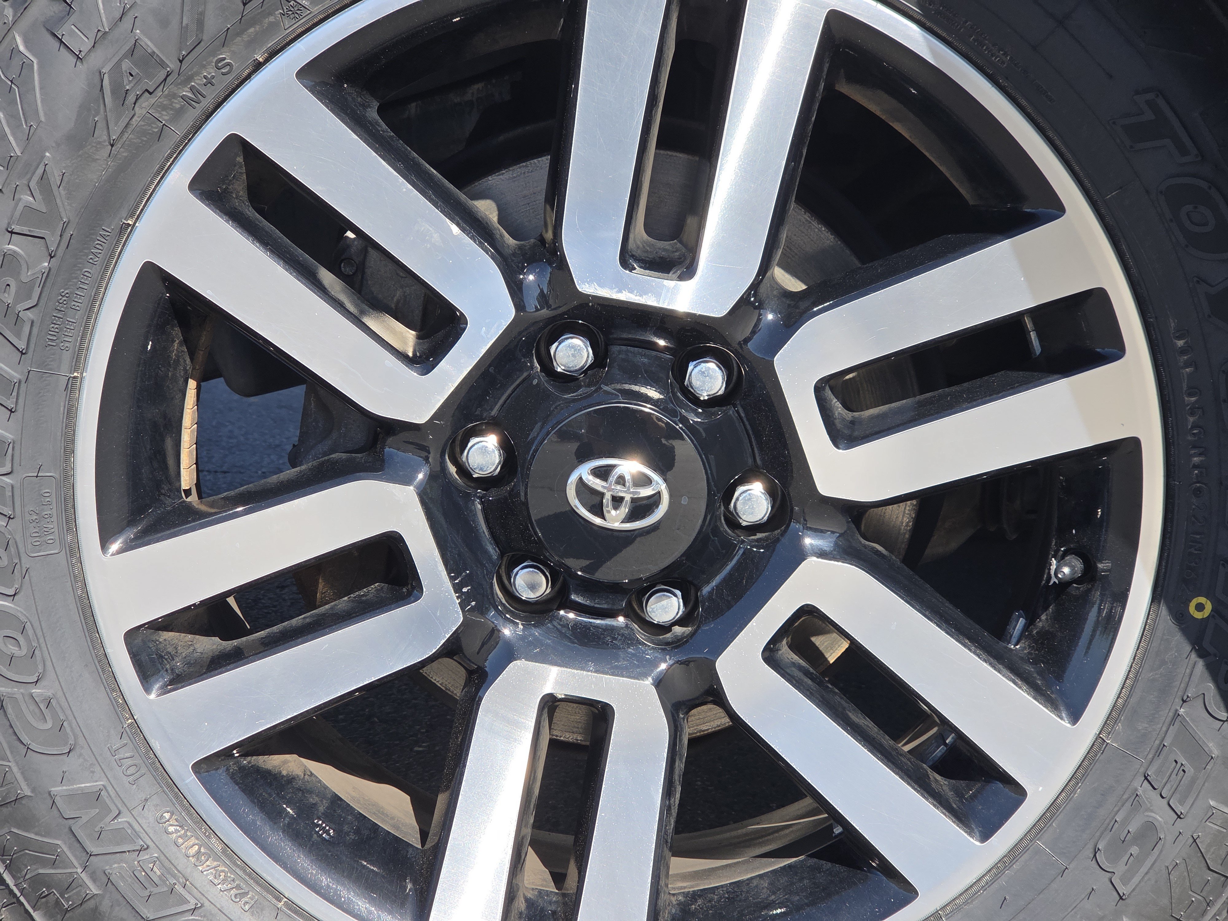 Certified 2022 Toyota 4Runner Limited AWD/4WD image 18