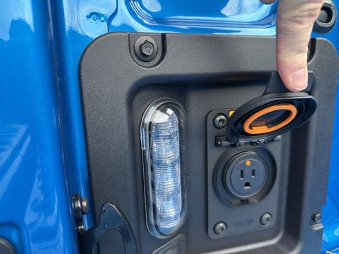 New 2026 Ford Maverick XLT w/ XLT Luxury Package image 8