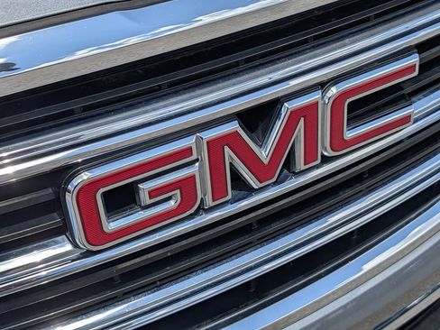 Used 2020 GMC Terrain SLT FWD image 34