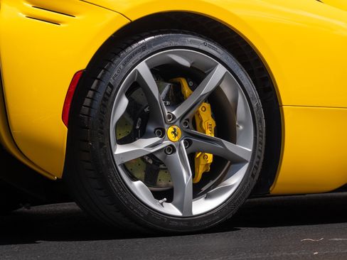 Used 2021 Ferrari SF90 Stradale AWD/4WD image 21