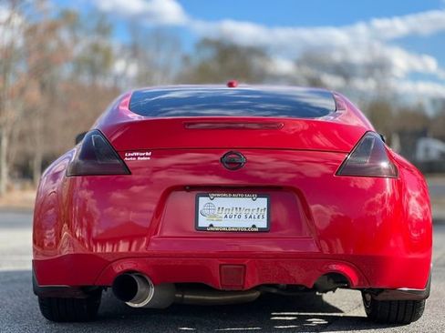 Used 2015 Nissan 370Z Touring image 6