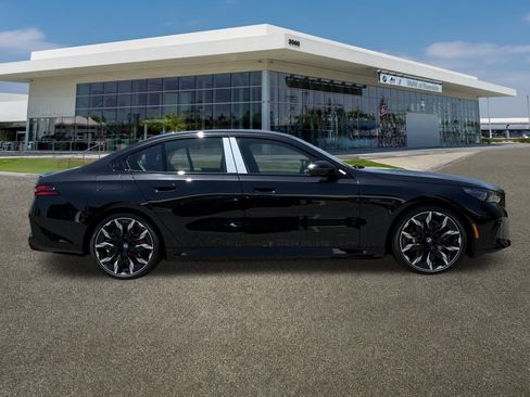 New 2027 BMW 550e xDrive AWD/4WD image 12