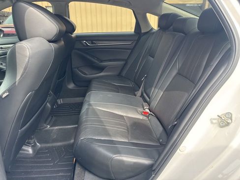 Used 2018 Honda Accord EX-L image 6