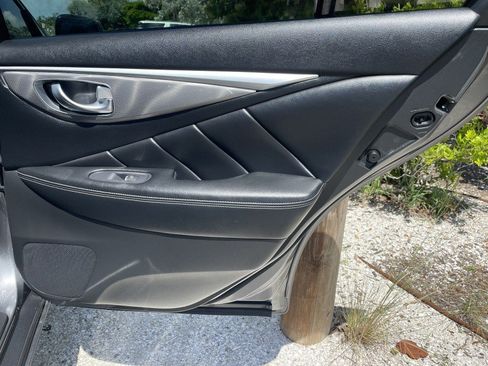 Used 2014 INFINITI Q50 Premium w/ Navigation Package RWD image 18