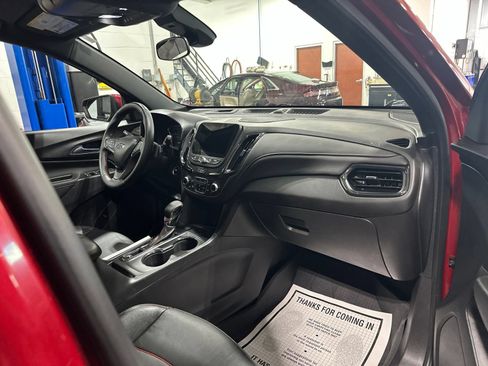 Used 2023 Chevrolet Equinox RS w/ RS Leather Package AWD/4WD image 34