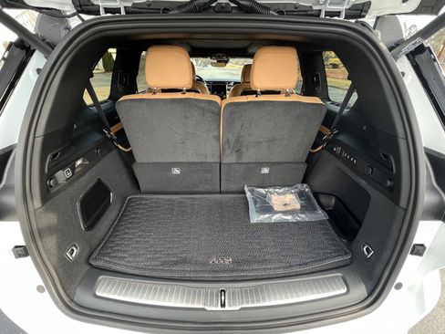 New 2025 Jeep Grand Cherokee L Summit image 9