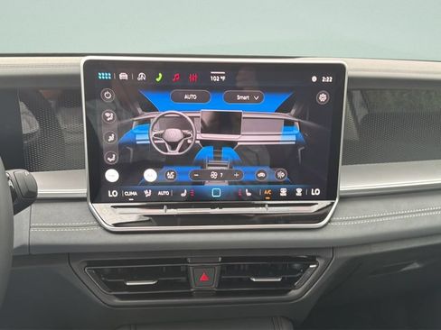 New 2026 Volkswagen Tiguan SE FWD image 20