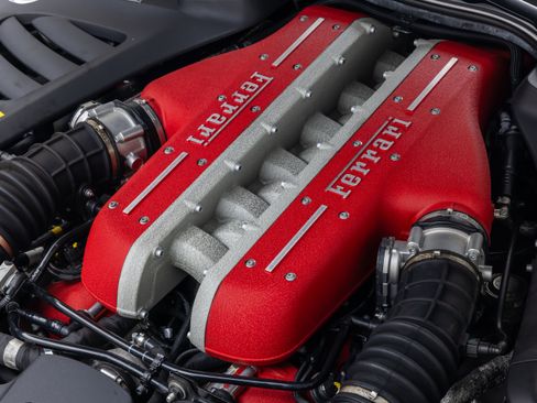 Certified 2017 Ferrari GTC4Lusso AWD/4WD image 13