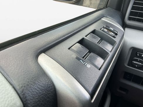 Used 2012 Toyota 4Runner SR5 w/ Convenience Pkg AWD/4WD image 18