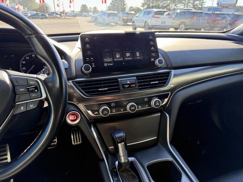 Used 2020 Honda Accord Sport image 10