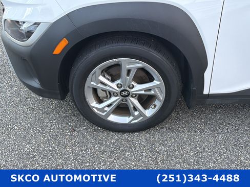 Used 2023 Hyundai Kona SEL w/ Cargo Package AWD/4WD image 9