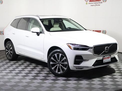 Used 2023 Volvo XC60 B5 Plus AWD/4WD image 2
