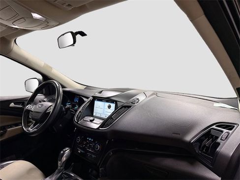 Used 2019 Ford Escape SEL image 29