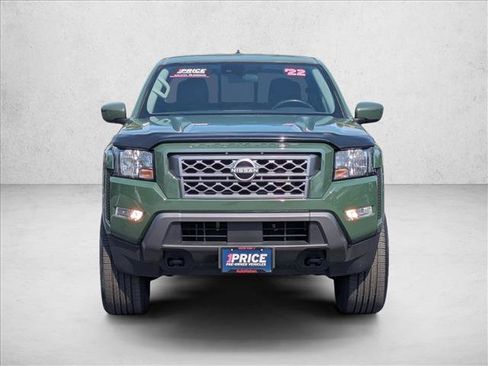 Used 2022 Nissan Frontier SV AWD/4WD image 2