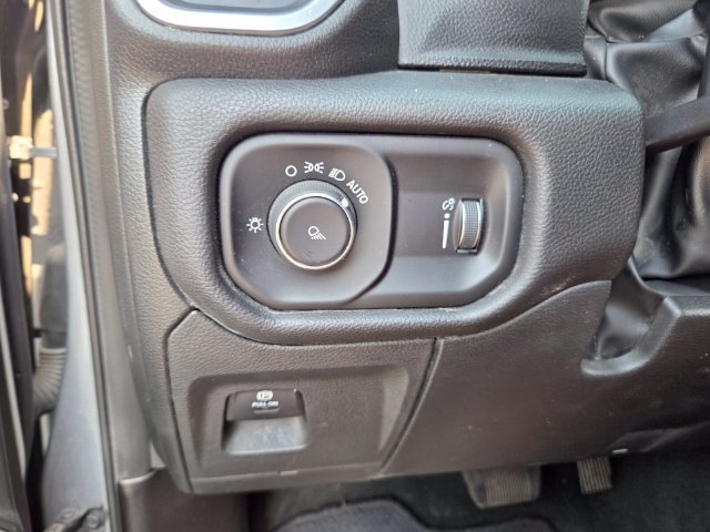 Used 2024 RAM 1500 Laramie AWD/4WD image 27