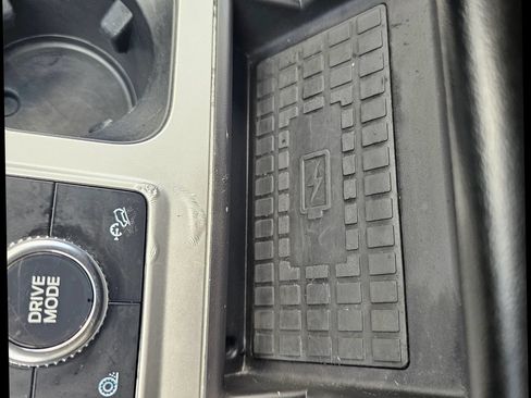 Used 2022 Ford Explorer ST-Line AWD/4WD image 27